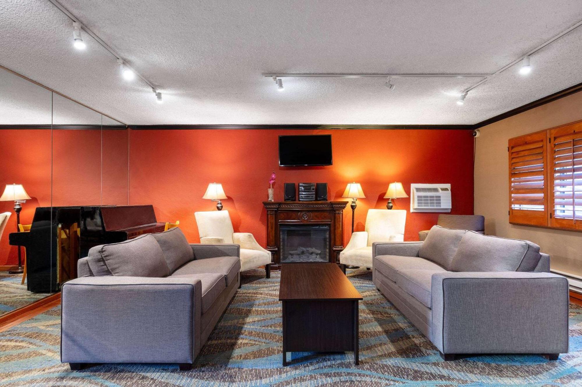 Travelodge By Wyndham Seattle By The Space Needle Eksteriør billede